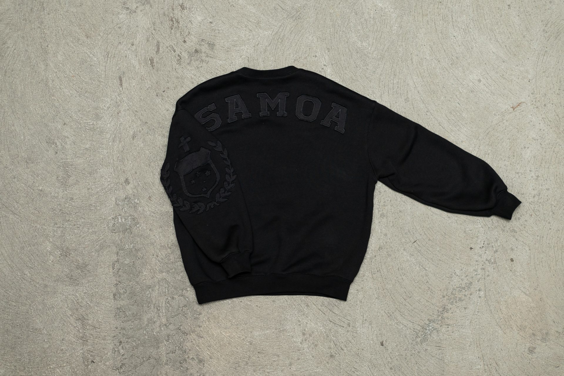 Samoan Jumper- Black